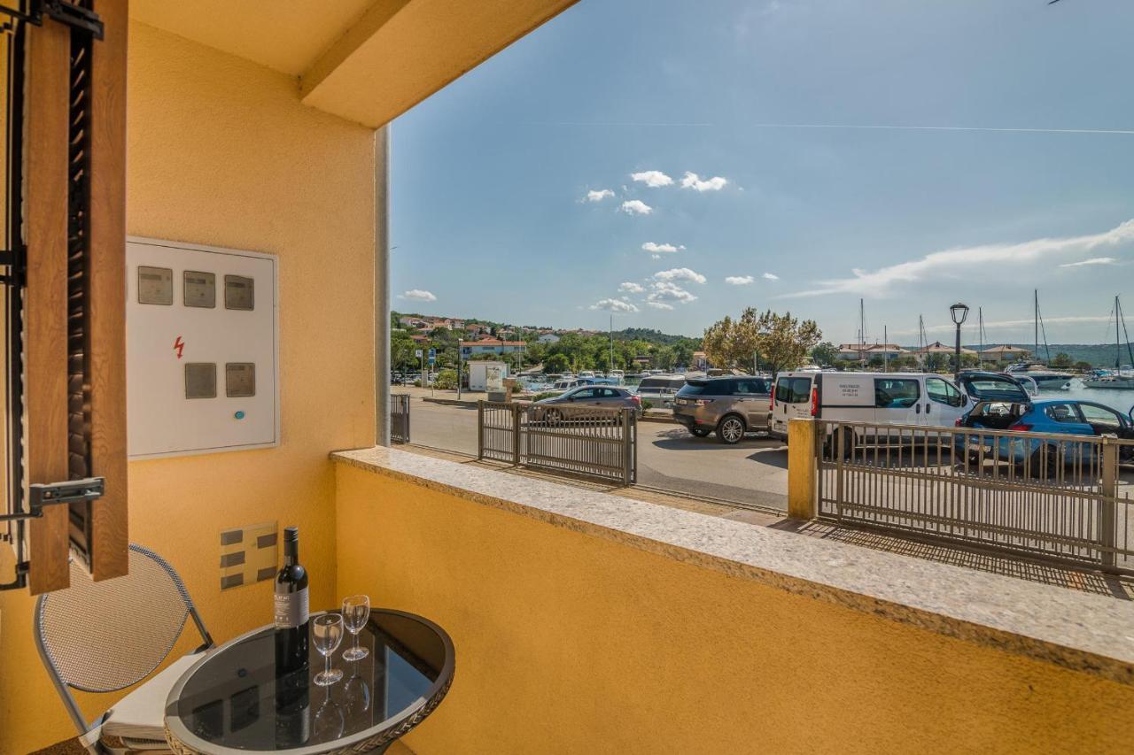 Apartments Celeste Klimno Exterior photo