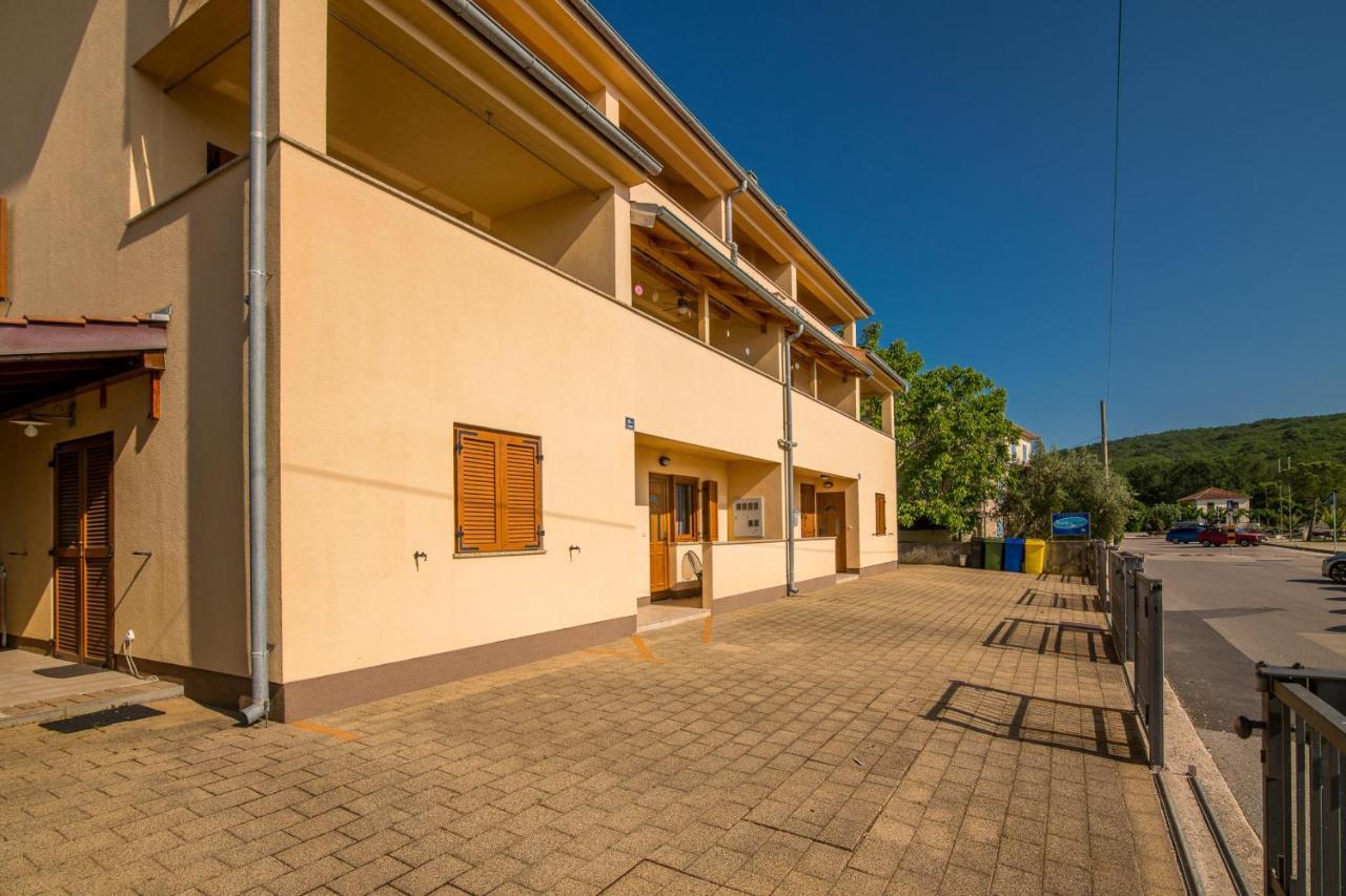Apartments Celeste Klimno Exterior photo